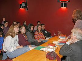 Kritikerrunde am 13.03.2019 in Aachen mit Pascale Hugues (Liberation, Der Tagesspiegel) und Martin Zingg (Neue Züricher Zeitung). Moderation: Andrea Zuleger (Aachener Zeitung/Aachener Nachrichten). Foto: © Johannes Weber.